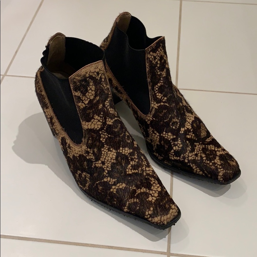Salpy Booties